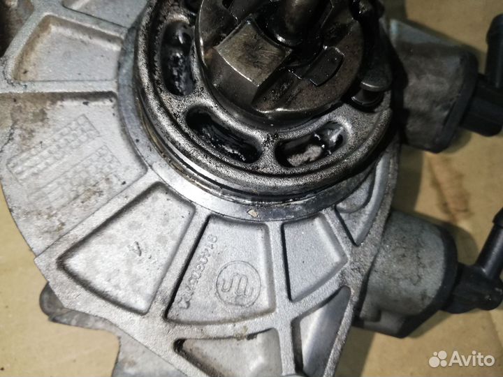 Вакуумный насос Chevrolet Captiva 2.2 дизель Z22D1