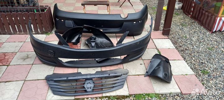 Бампер на renault logan