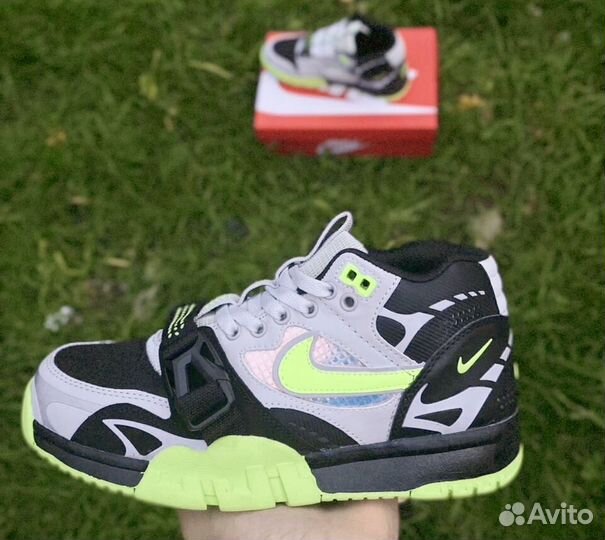 Размерный ряд кроссовок(8 пар кроссовок)