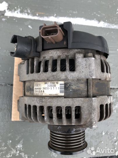 Продам генератор форд куга