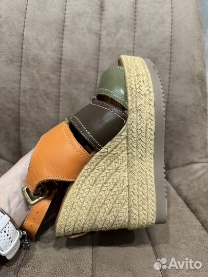 Босоножки на платформе 39 размер