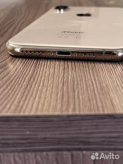 iPhone Xs, 64 ГБ