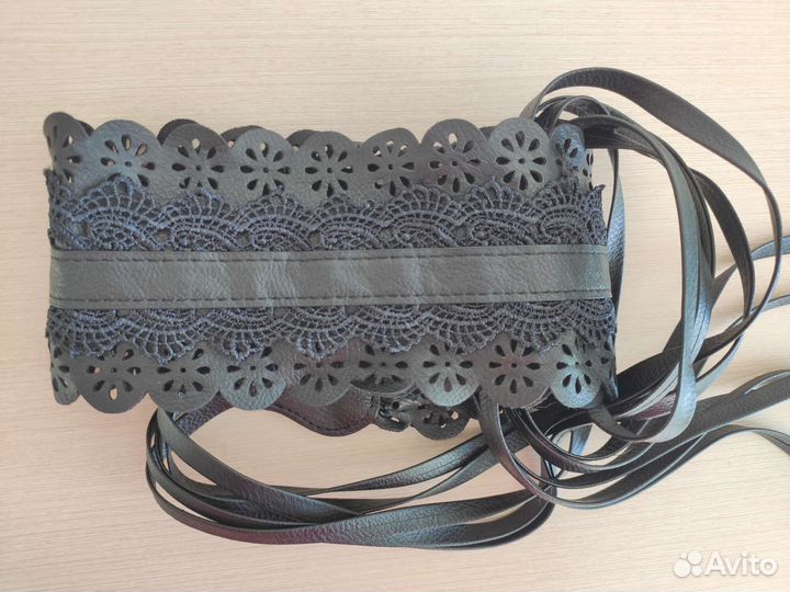 Кожаный кружевной пояс