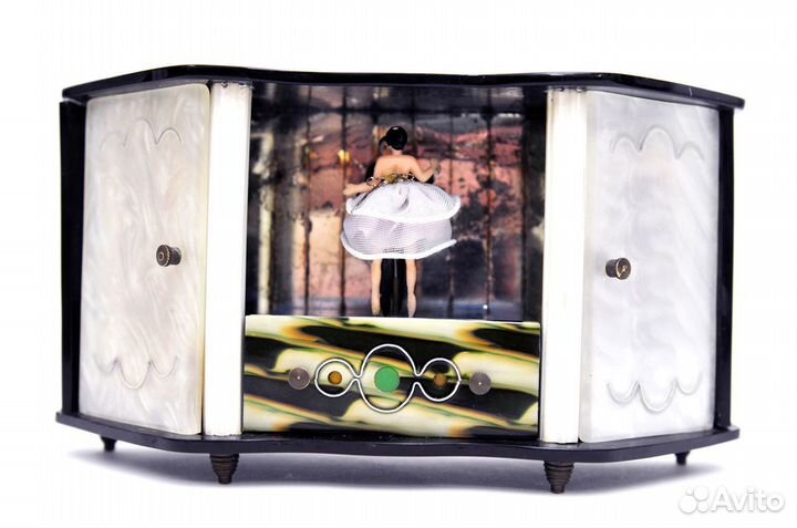 Бальный Зал Японская Музыкальная Шкатулка