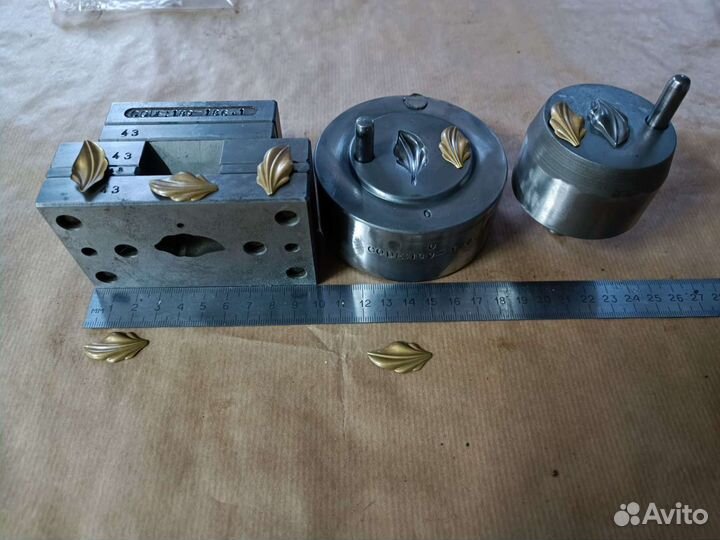 Ювелирное оборудование. Штамп детали брошь