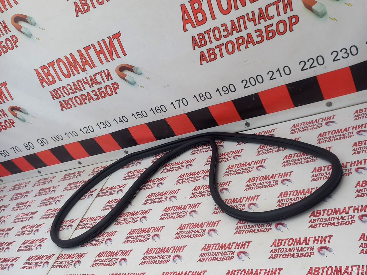 Уплотнитель двери задней правой Омода С5