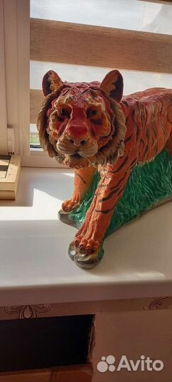 Садовая статуетка тигр