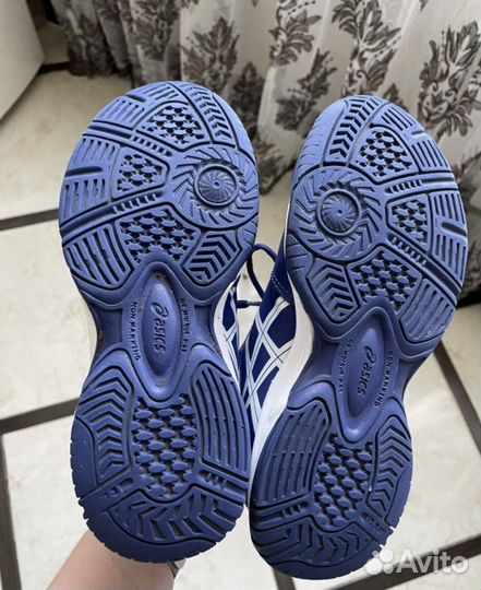 Кроссовки asics