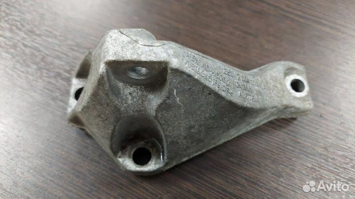 Кронштейн тнвд Bmw X3 2.0D E83 N47 2009