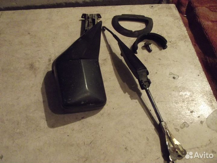 На Mersedes 124 корпус R лопуха