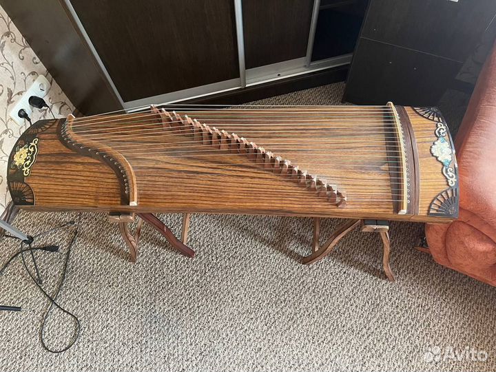 Гучжэн (Guzheng) музыкальный инструмент Китая