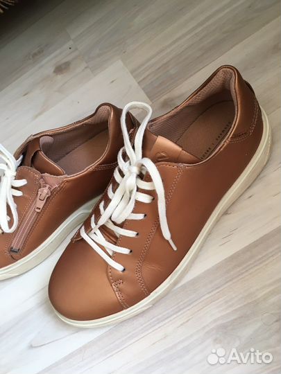 Кроссовки новые ecco р.37