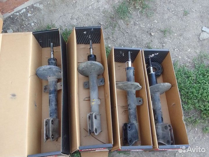 Стойки renault duster