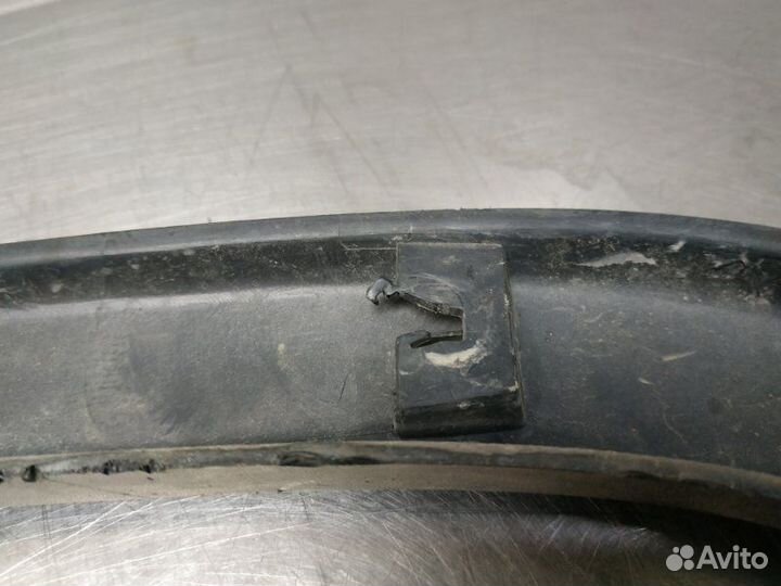 Накладка крыла передняя левая Jeep Grand Cherokee
