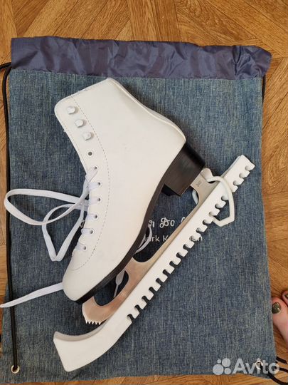 Коньки фигурные женские Nordway Nicole