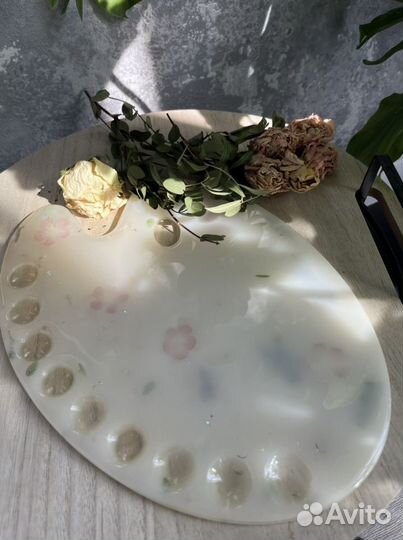 Палитра для художника из эпоксидной смолы