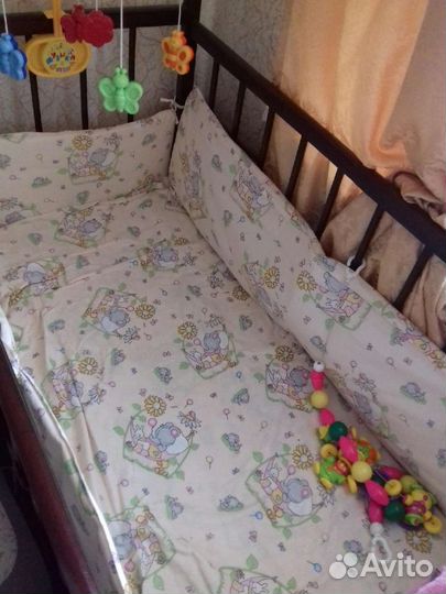 Бортики в кроватку