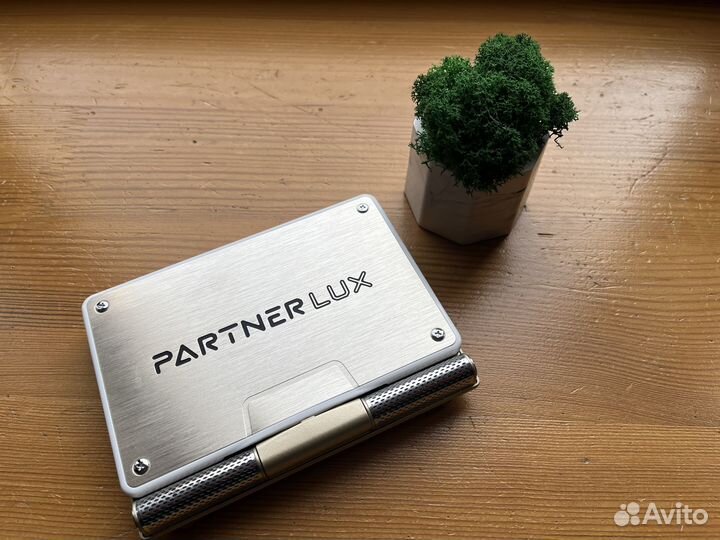 Электронный переводчик Ectaco Partner Lux 2