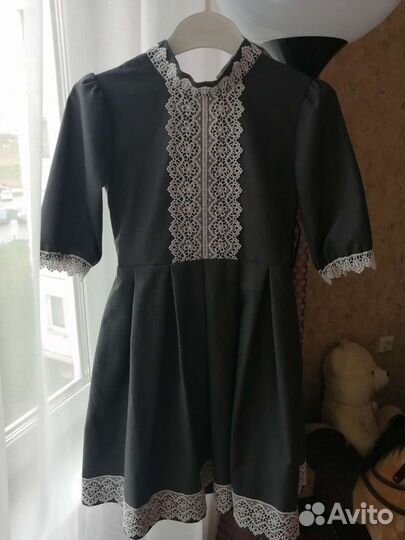 Платье школьное серое