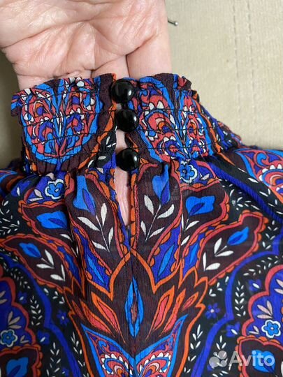 Платье яркое