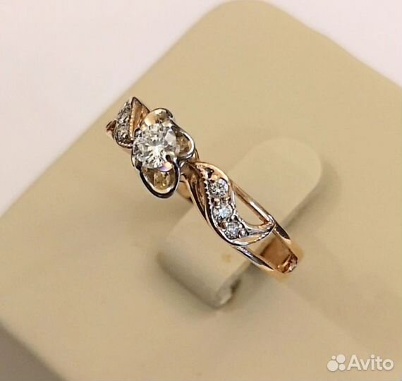 Золотое кольцо с бриллиантами 0,24 ct