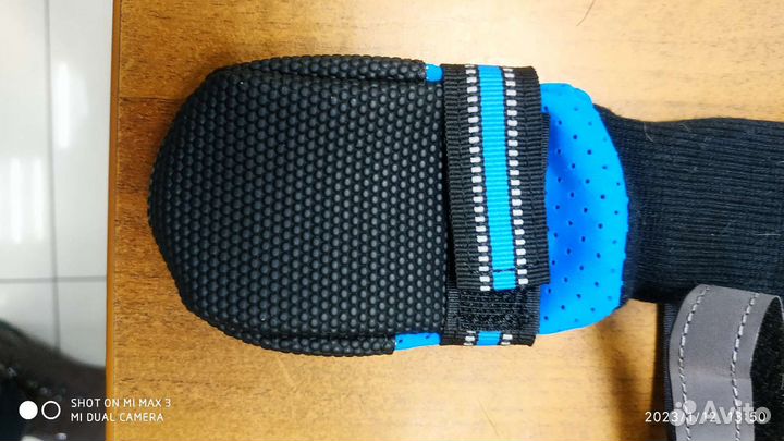 Сапожки зимние для маленьких и средних собак