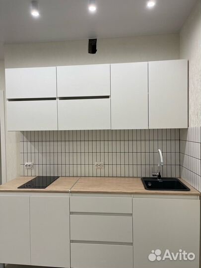 Кухня белая