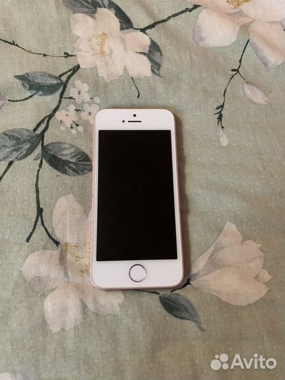 iPhone SE, 32 ГБ