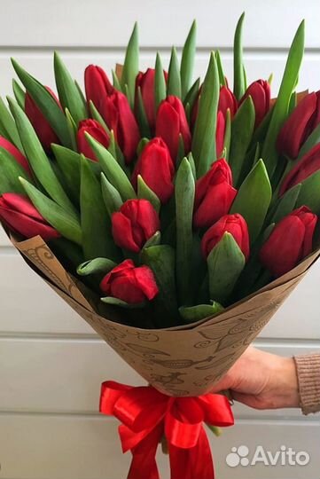 Тюльпаны, ирисы букеты