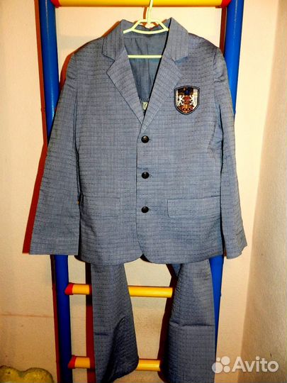 Костюм школьный