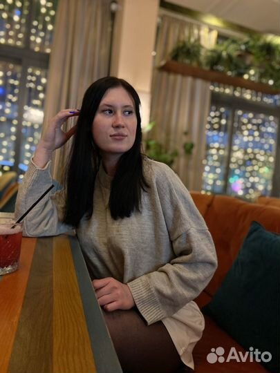 Хостес, Администратор, Администратор-кассир