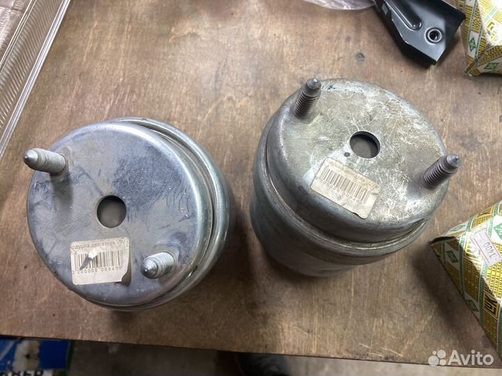 Подушка двигателя VW transporter T4 90-03