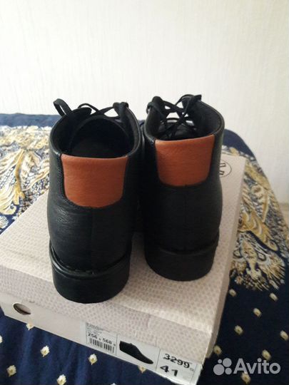 Ботинки женские