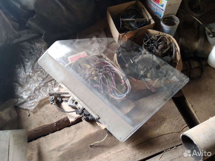 Стекла от передних дверей от ваз 2109-2115