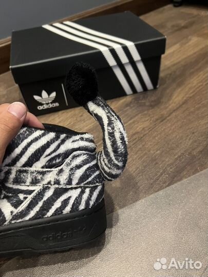 Кроссовки Adidas Jeremy Scott zebra