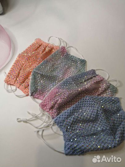 Маски со стразами сетки