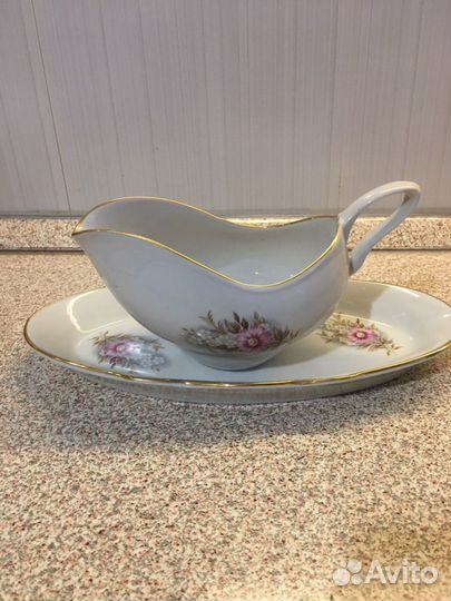 Соусница и салатница удлиненная