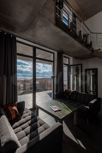 Дом 175 м² на участке 5 сот.