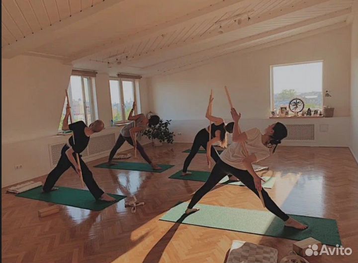 Йога для спины и тела инструктор/учитель