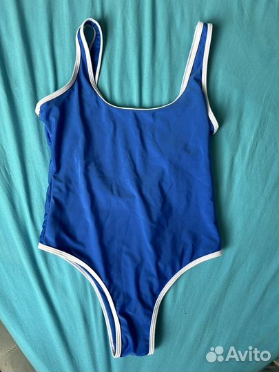 Купальник слитный новый