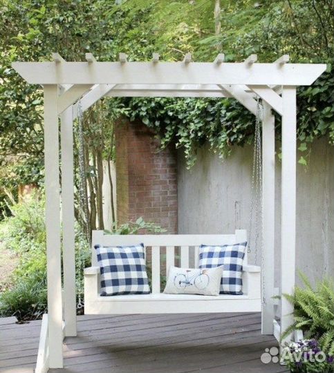 Садовые качели из дерева (пергола)
