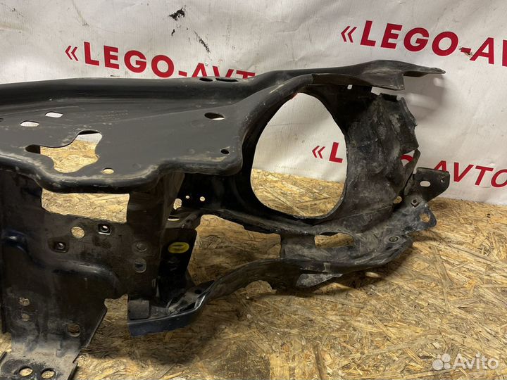 Панель передняя телевизор Volvo XC60