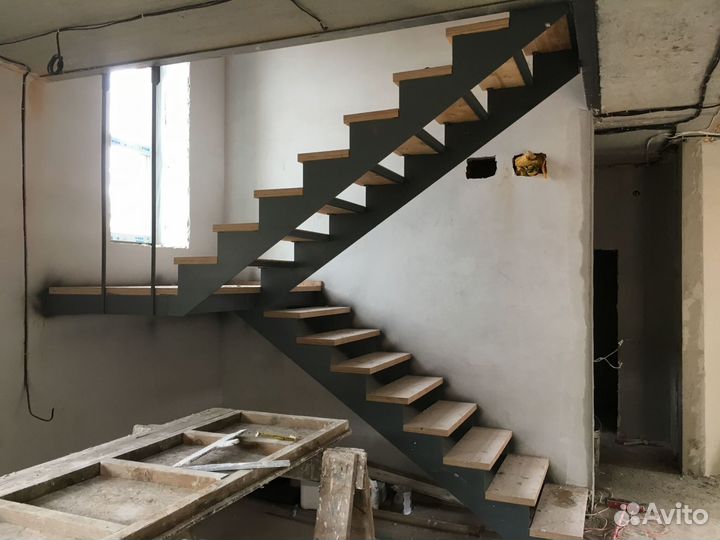 Лестница на второй этаж