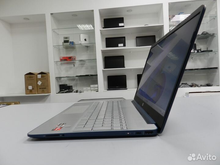 Ноутбук HP Ryzen 5500u, 8GB, SSD 512GB