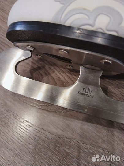 Коньки фигурные caprice