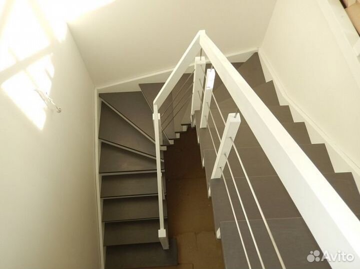 Изготовление лестниц на металлокаркасе