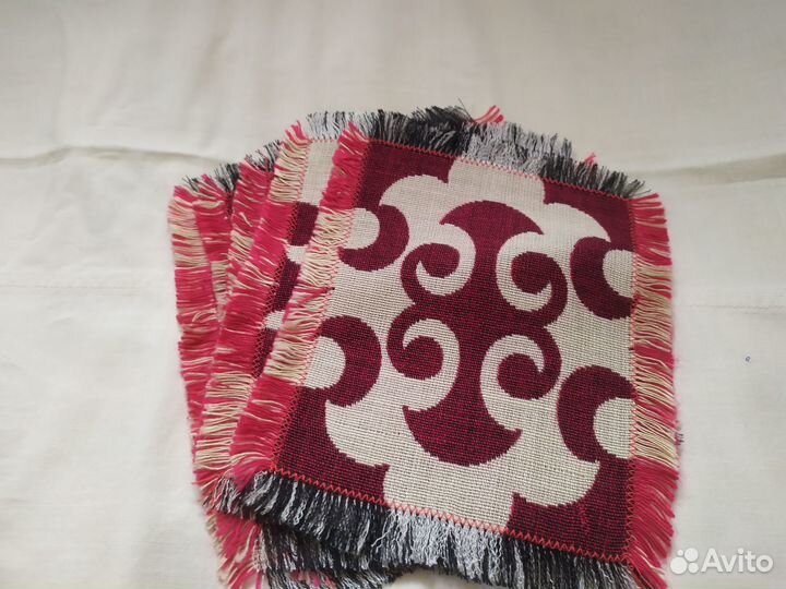 Набор подарочный подушки 4+салфетки 6