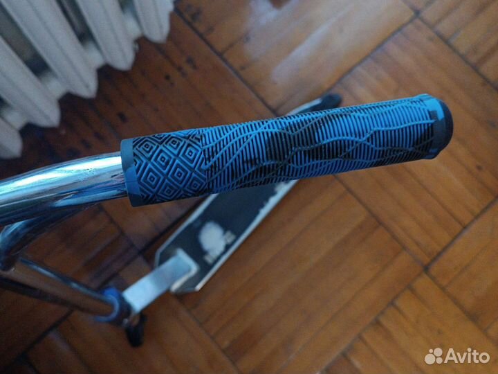 Трюковой самокат hipe h4