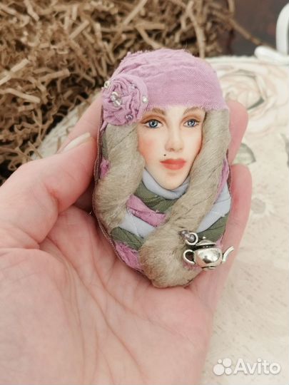 Брошь ручной работы