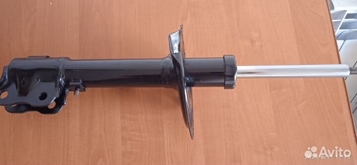 Продам переднюю стойку